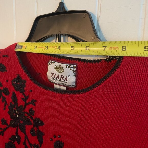 VNTG Tiara International, Sz Small, Christmas Holiday Sweater - Knit Vintage - Picture 11 of 11